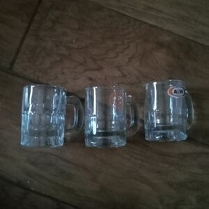 Mugs 3 - 3 1/8" a & w glass kids